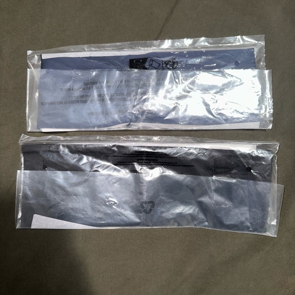 ALO Yoga Navy and Black Performance Headband bundle - Picture 2 of 2